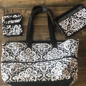 Black and White paisley Extend a tote